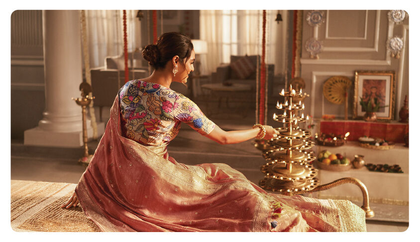 9 Creative Ways to Style Your Saree for Each Day of Navratri