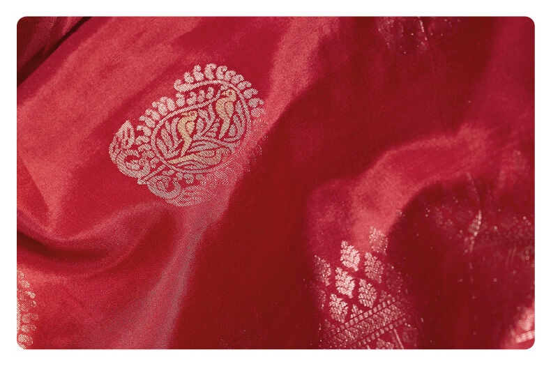 Maroon Sarees: Your Go-to for Every Occasion