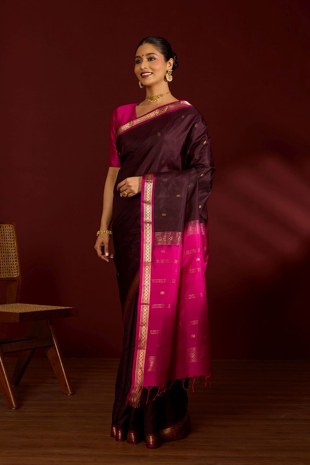 Brown Pure Silk Woven Kanjivaram Saree image number null