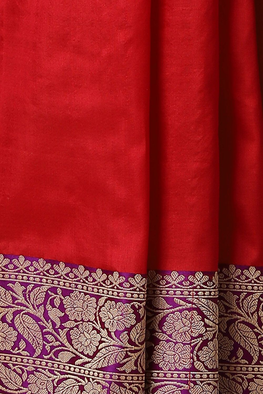Red Pure Silk Banarasi Saree image number null
