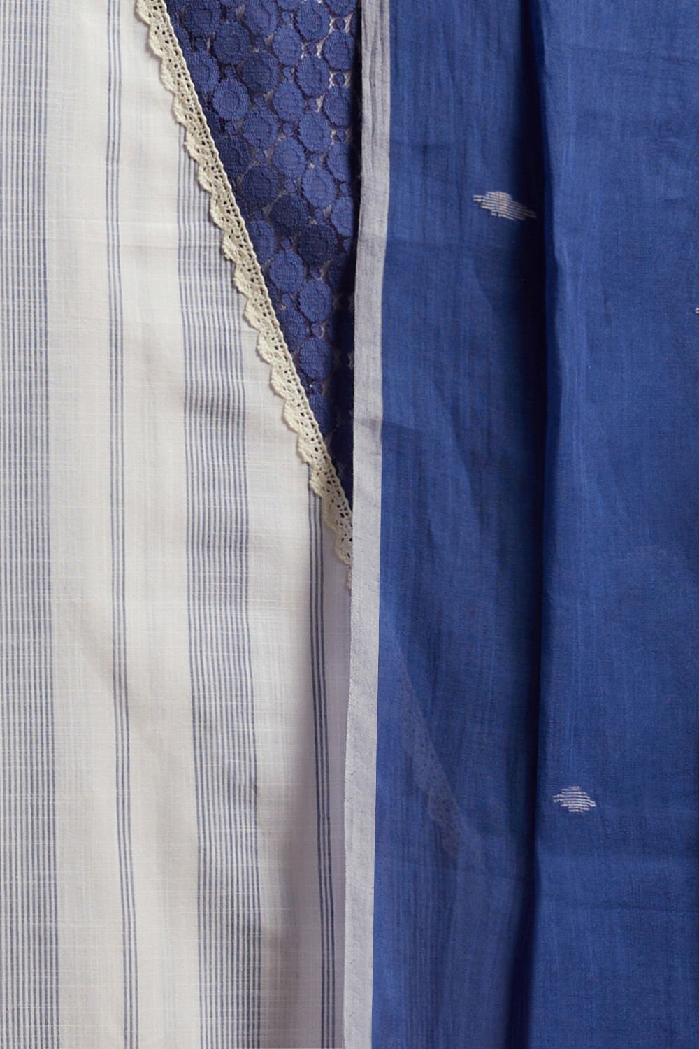 Off White Pure Cotton Jamdani Unstitched Suit Set image number null
