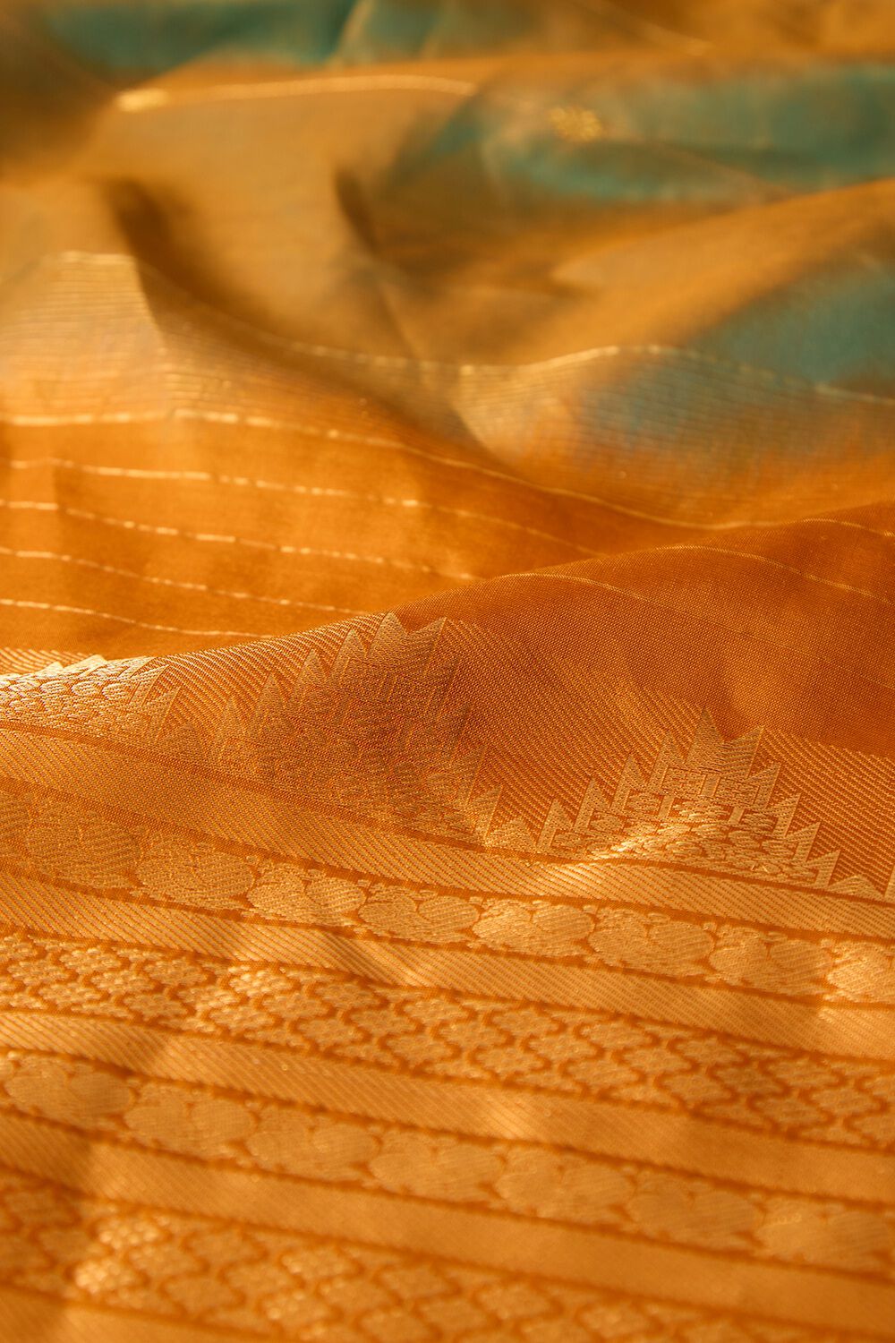 Dark Green Pure Silk Woven Kanjivaram Saree image number null