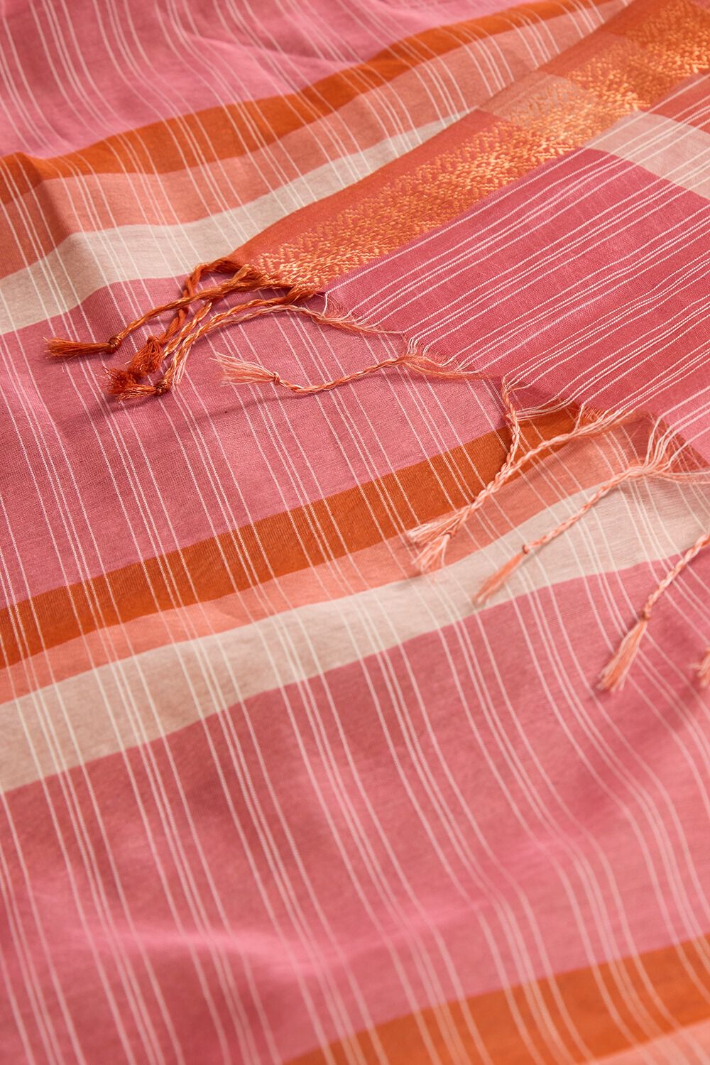 Pink Woven Pure Silk Cotton Maheshwari Saree image number null