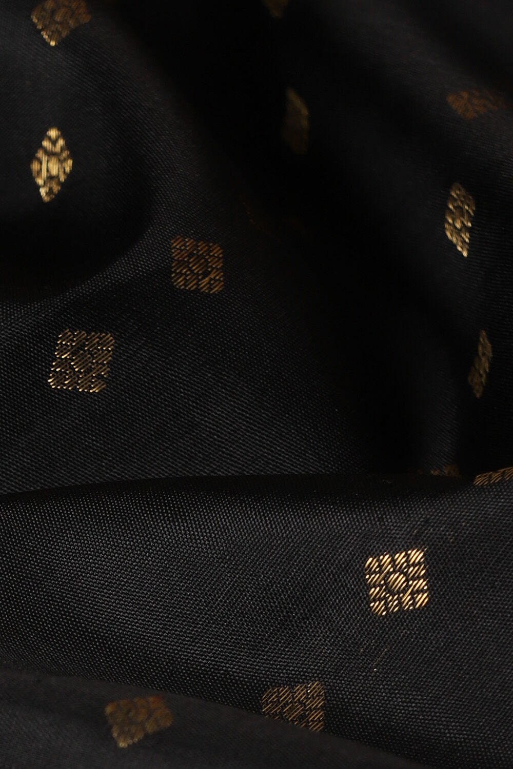 Black Pure Silk Kanjivaram Saree image number null