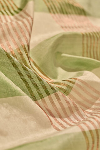 Green Woven Pure Silk Bengal Saree thumbnail image number null
