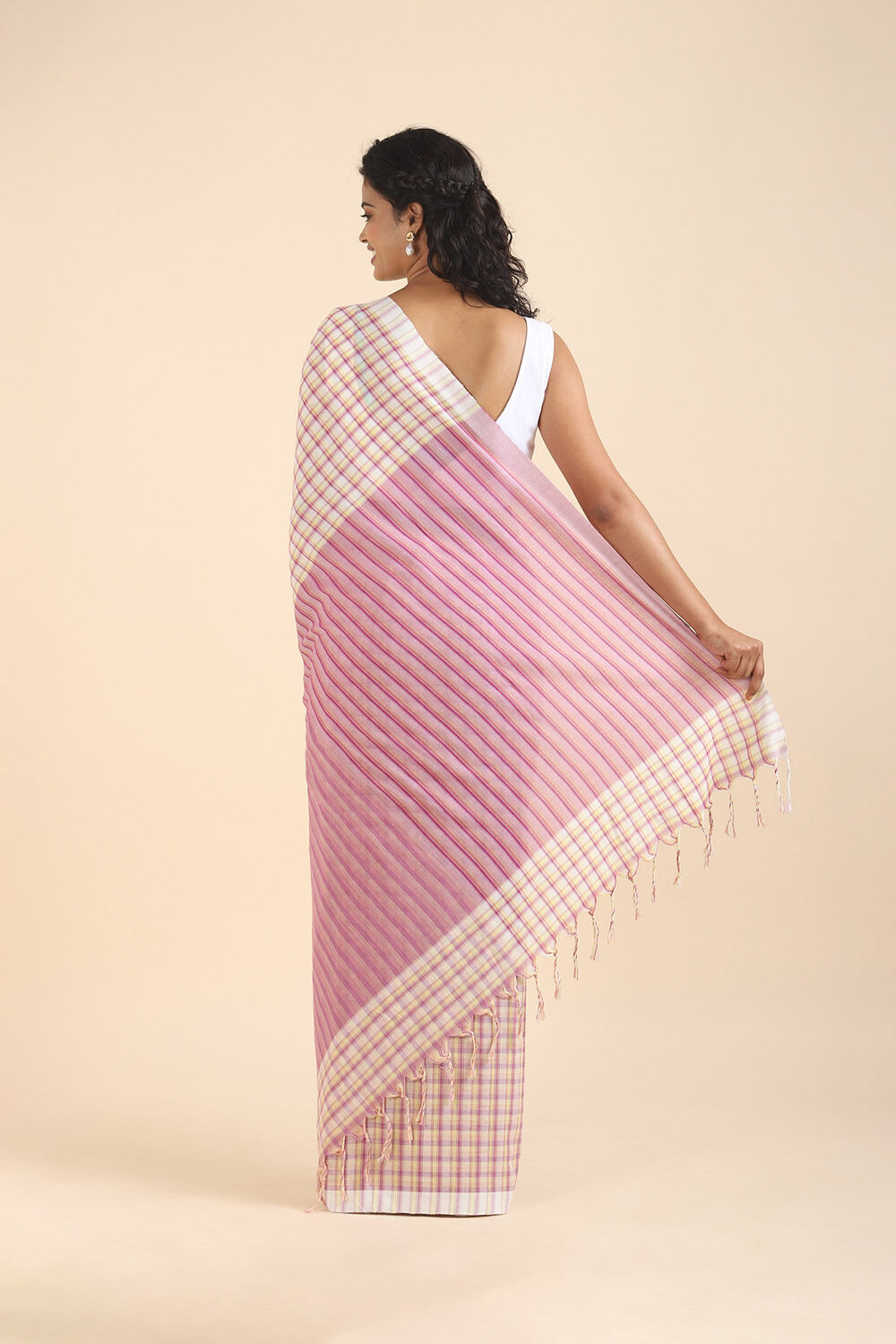 Offwhite Pure Cotton Bengal Saree image number null