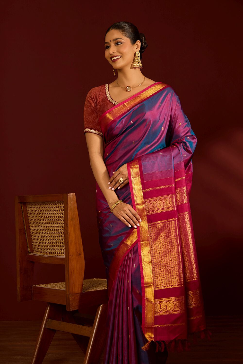 Violet Pure Silk Woven Kanjivaram Saree image number null