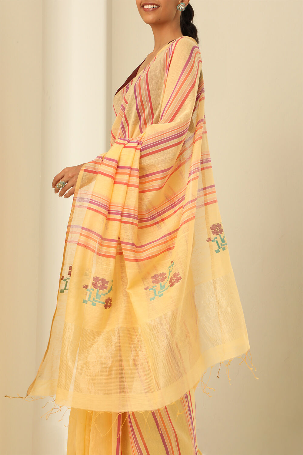 Light Yellow Pure Silk Cotton Bengal Jamdani Saree image number null