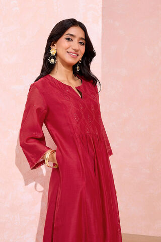 Dark Red Pure Silk Cotton Chikankari Kurta thumbnail image number null