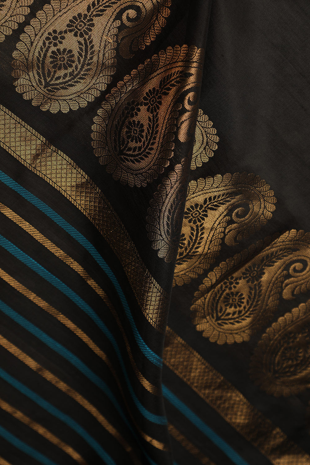 Black Woven Pure Soft Silk Saree image number null