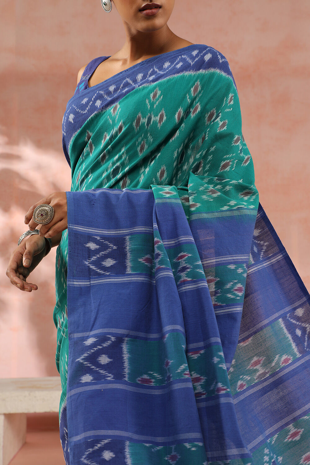 Green Pure Cotton Pochampalli Ikat Saree image number null