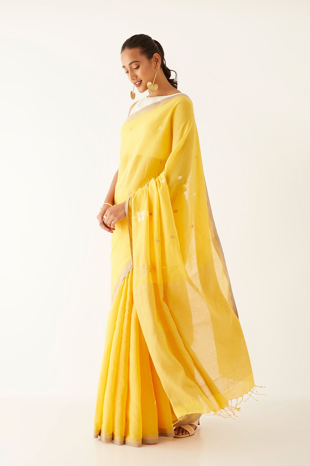 Yellow Pure Cotton Jamdani Bengali Saree image number null