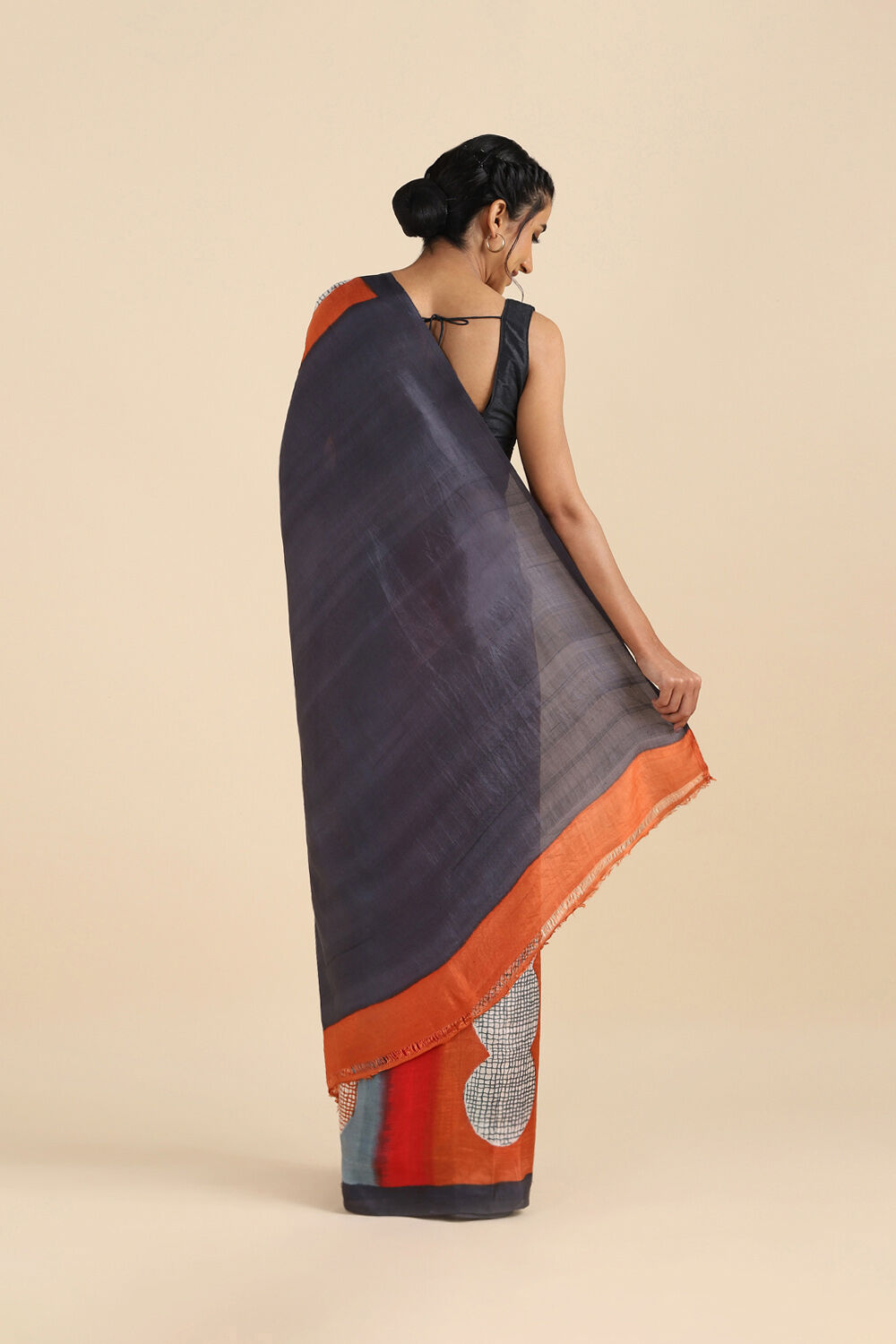 Grey Pure Silk Printed Saree image number null