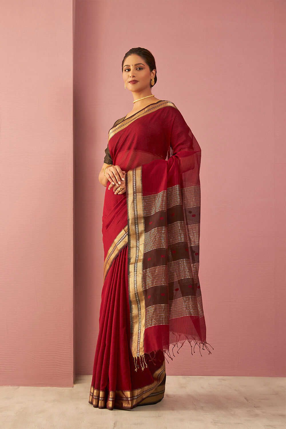 Red Woven Pure Silk Cotton Maheshwari Saree image number null