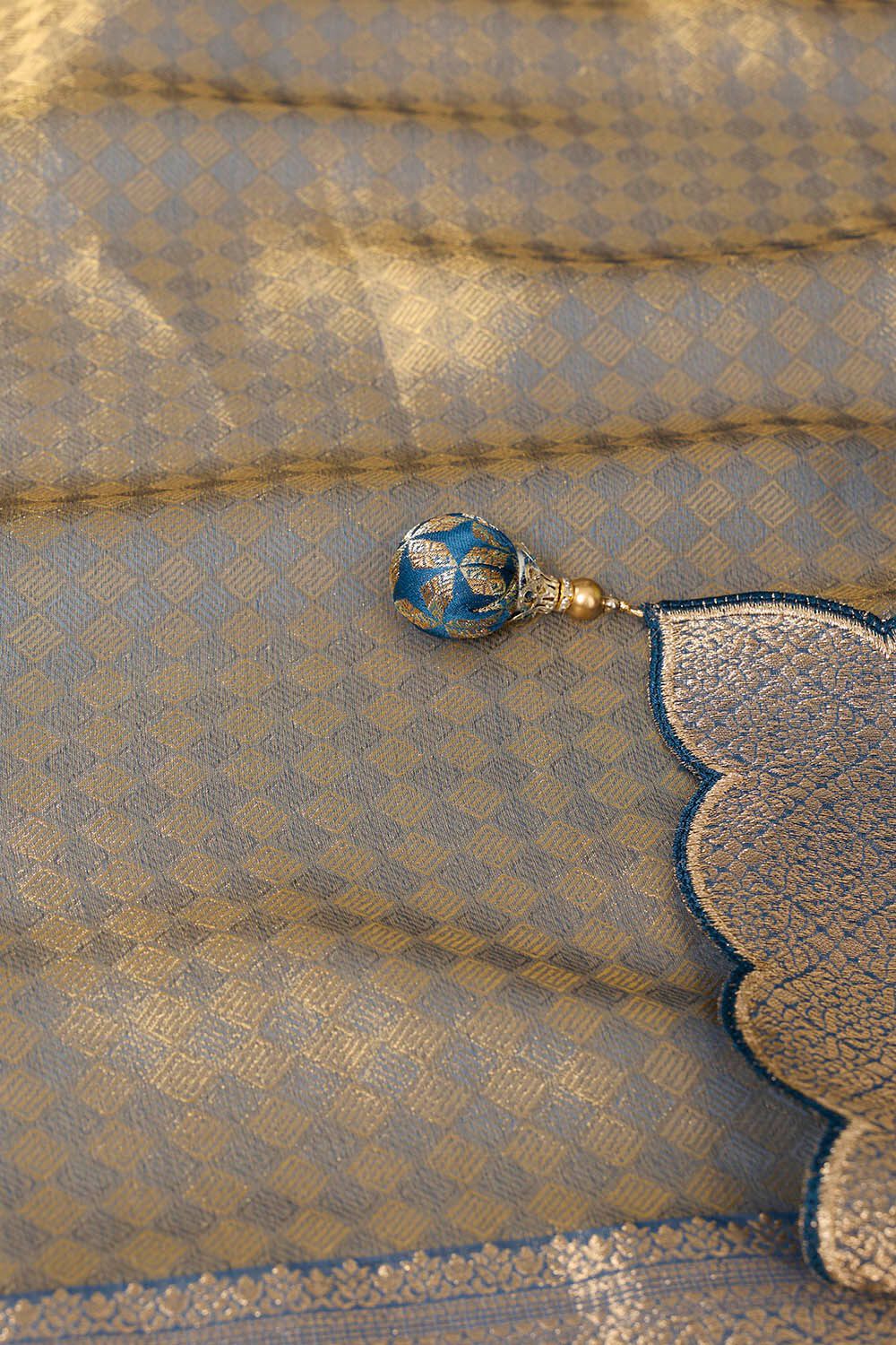 Blue Woven Viscose Tissue Saree image number null