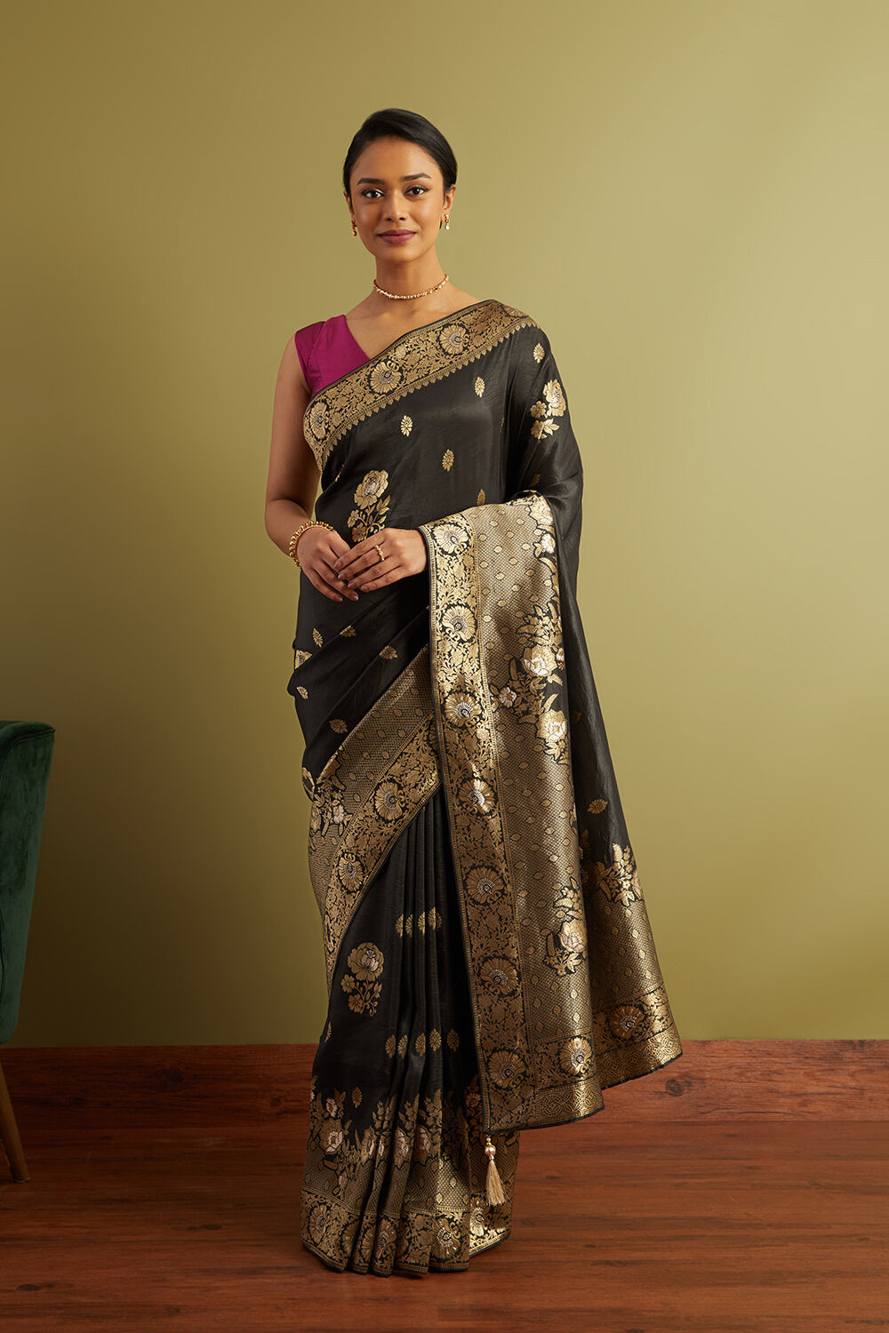 Black Woven Viscose Luxe Saree image number null