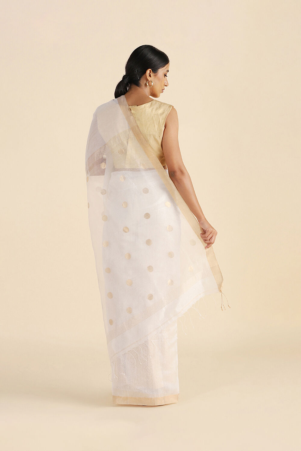 Off White Bengal Pure Silk Cotton Saree image number null