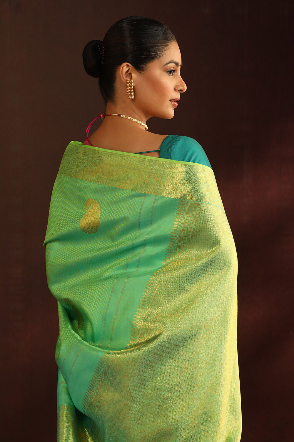 Green Woven Pure Silk Kanjivaram Saree image number null