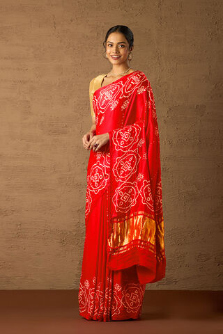 Red Gujarat Pure Silk Tie & Dye Bandhani Saree thumbnail image number null