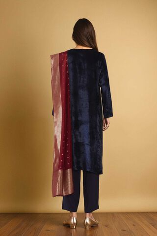 Blue Velvet Embroidered Kurta Set thumbnail image number null