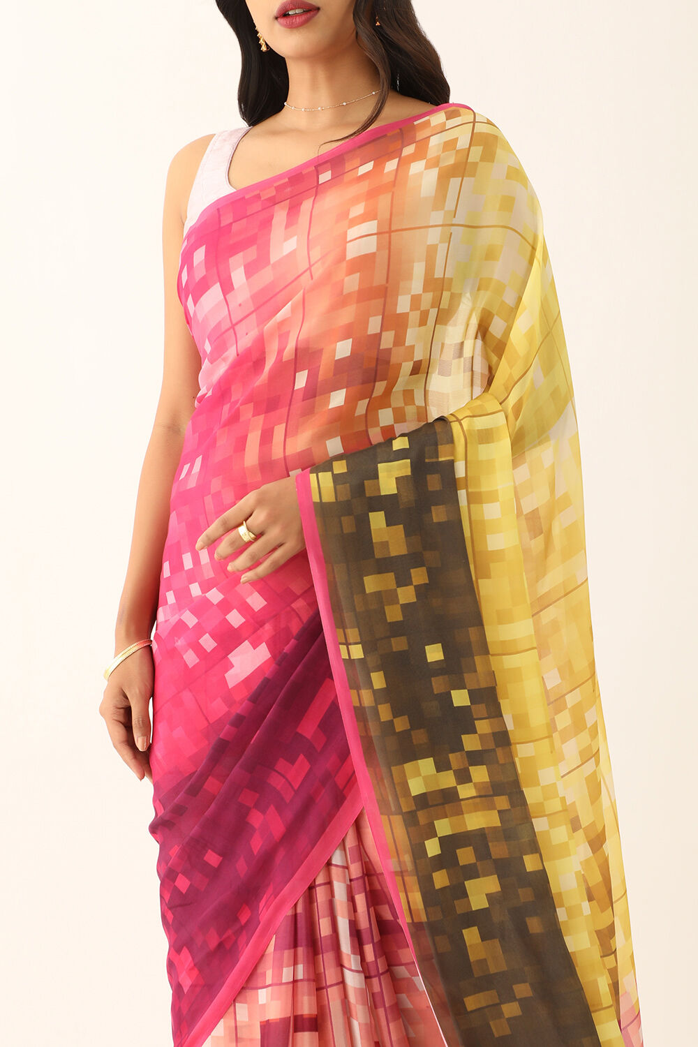 Pink Viscose Crepe Printed Saree image number null