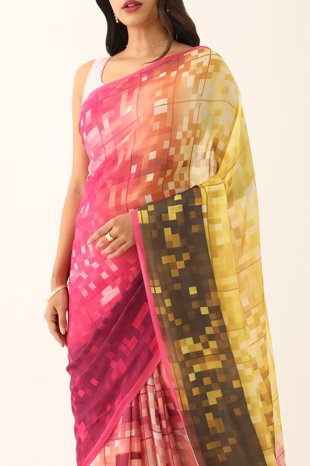 Pink Viscose Crepe Printed Saree image number null