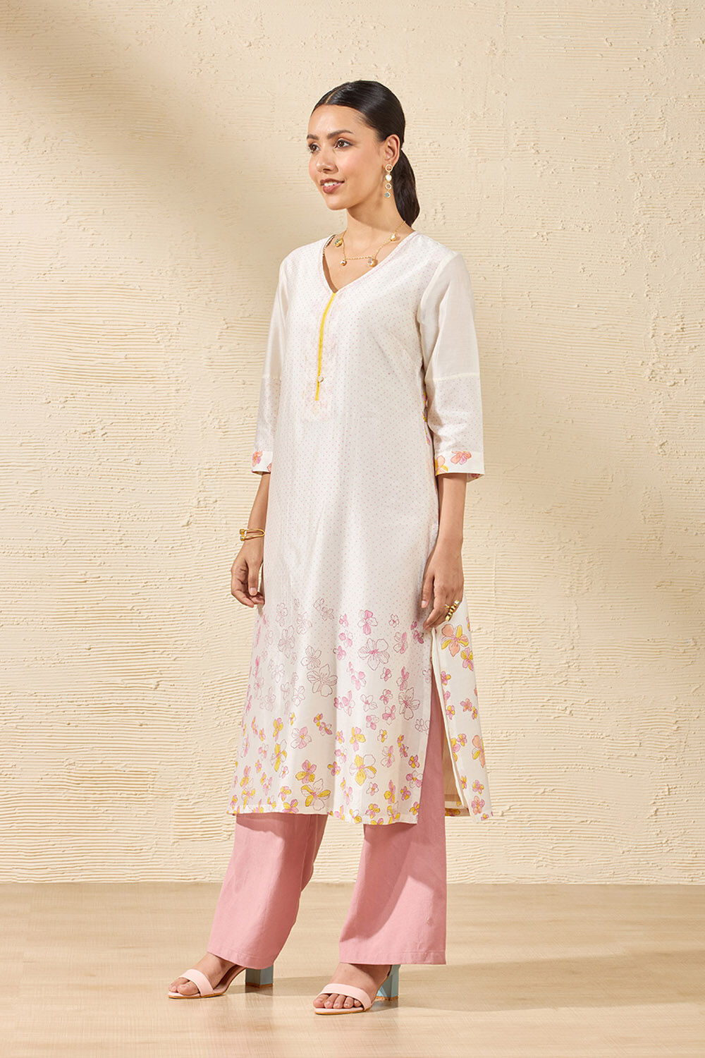 Off White Pure Silk Cotton Printed Sanganeri Kurta image number null