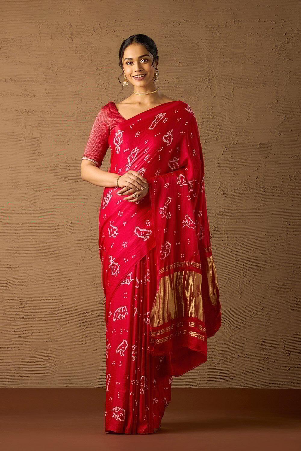 Red Gujarat Pure Silk Tie & Dye Bandhani Saree image number null