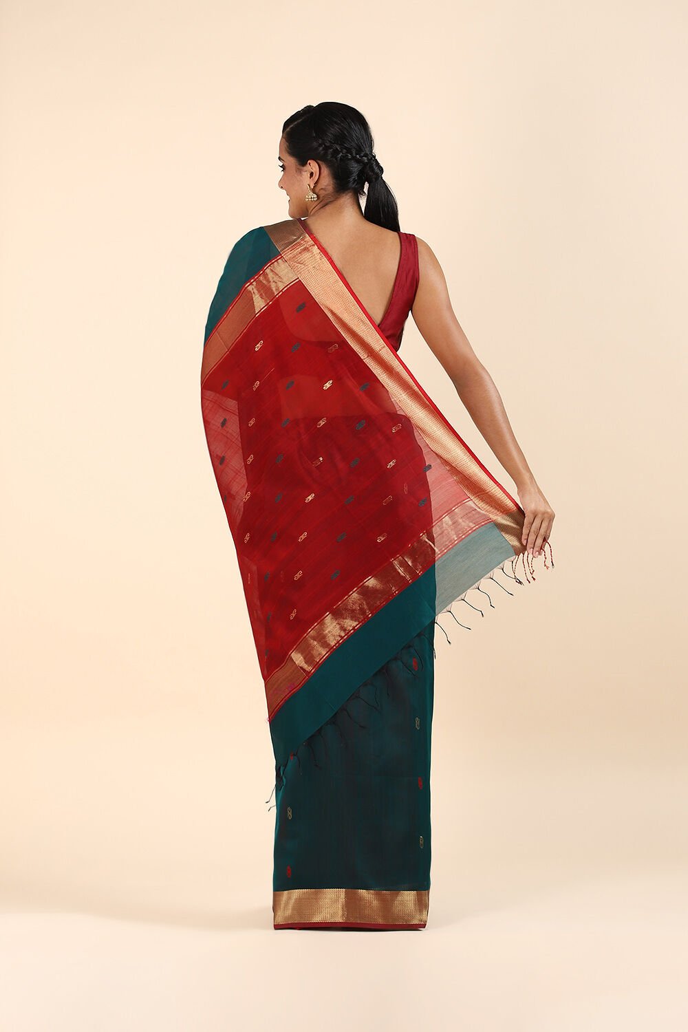 Dark Green Pure Silk Cotton Maheswari Saree image number null