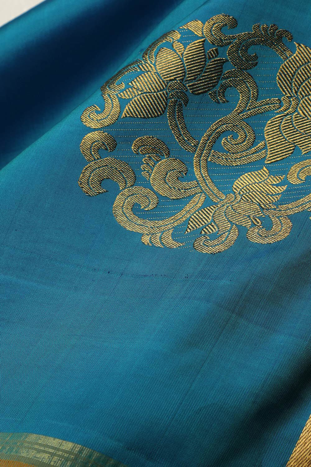 Blue Woven Pure Silk Kanjivaram Saree image number null