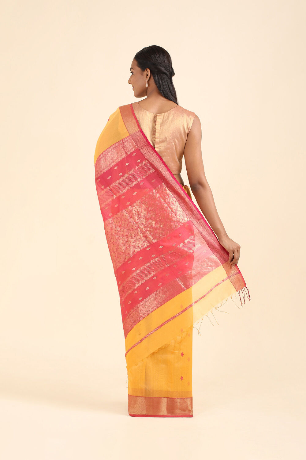 Yellow Pure Silk Cotton Maheswari Saree image number null