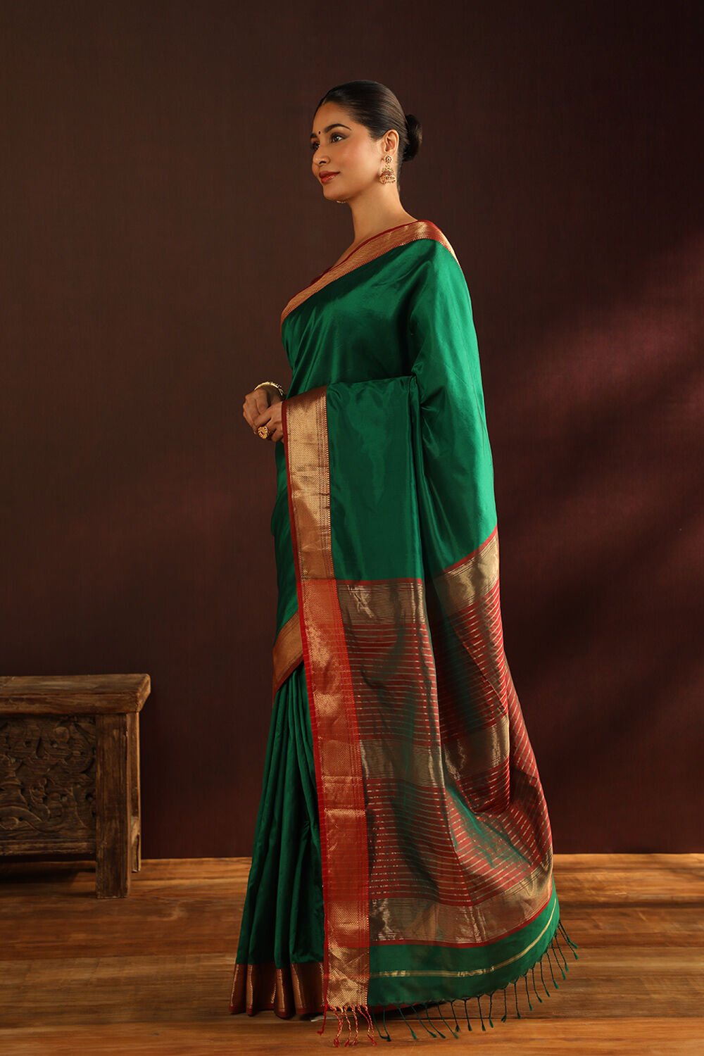 Dark Green Pure Silk Maheswari Saree image number null