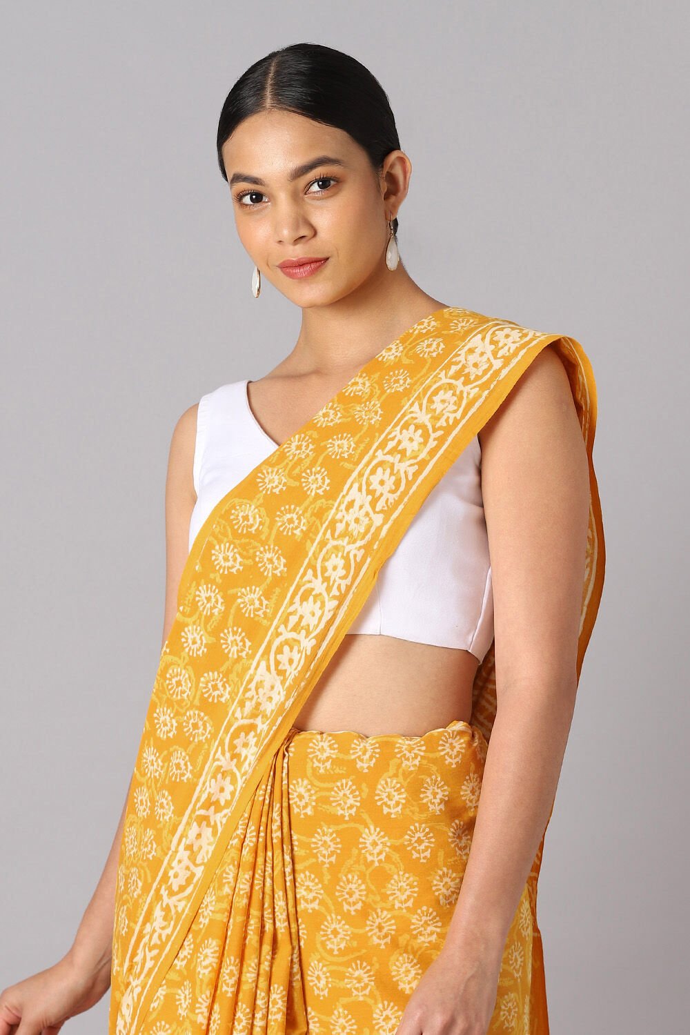 Yellow Pure Cotton Hand Printed Saree image number null