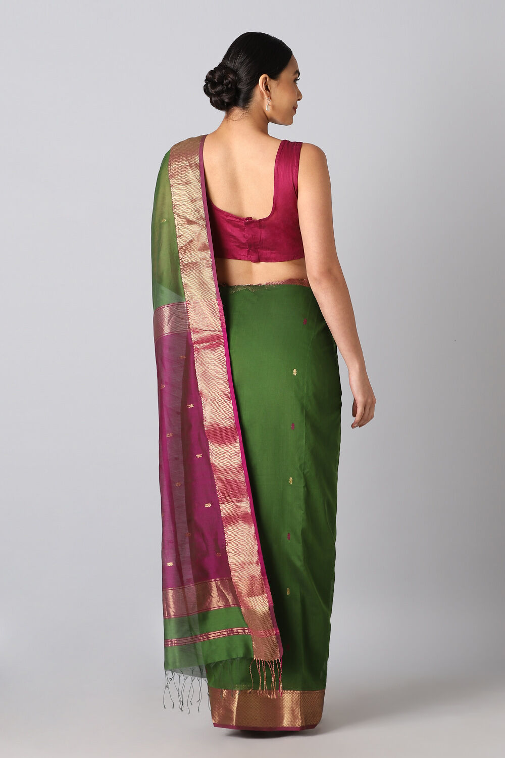Dark Green Pure Silk Cotton Maheswari Saree image number null