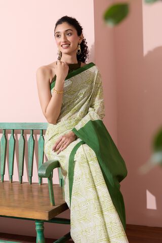 Off White Pure Cotton Mulmul Block Printed Bengal Saree image number