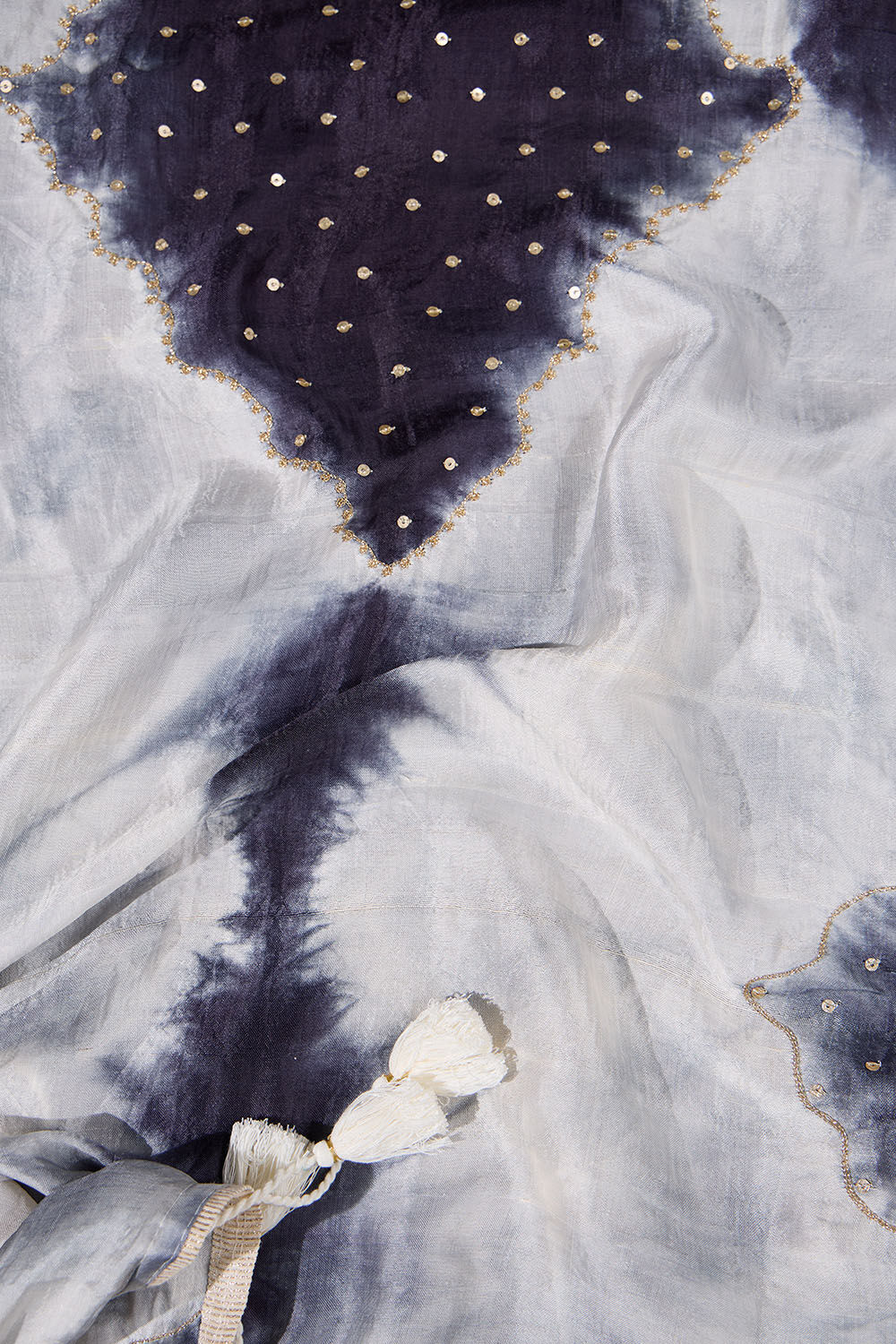 Grey Murshidabad Silk Tie and Dye Shibori Saree image number null
