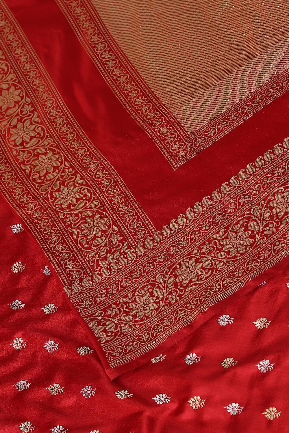 Red Pure Silk Banarasi Saree image number null