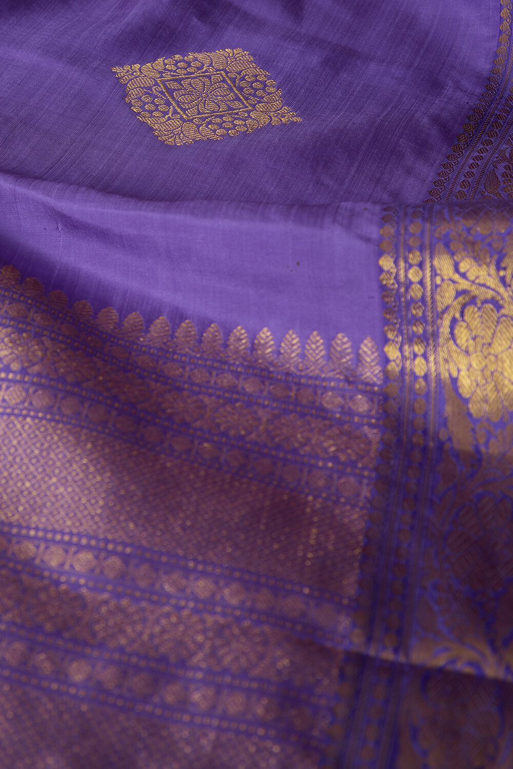 Light Violet Pure Silk Woven Kanjivaram Saree image number null