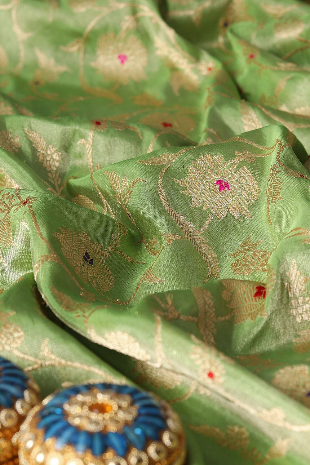 Green Pure Tissue Silk Banarasi Saree image number null