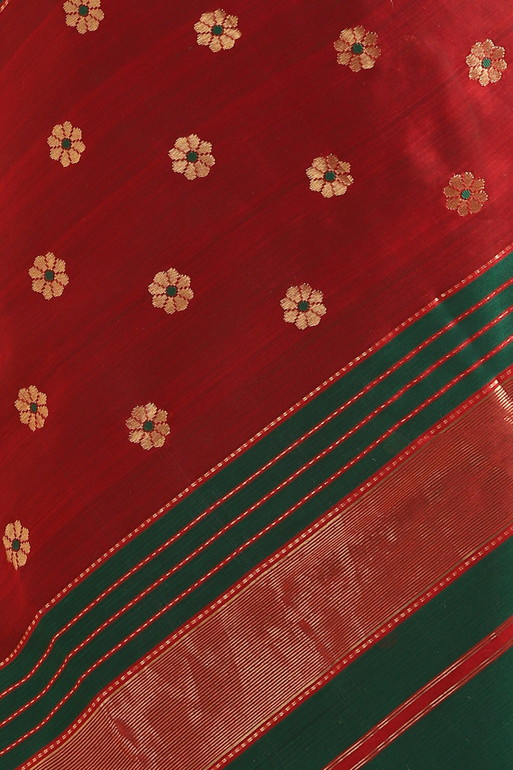 Dark Green Pure Silk Cotton Maheswari Saree image number null