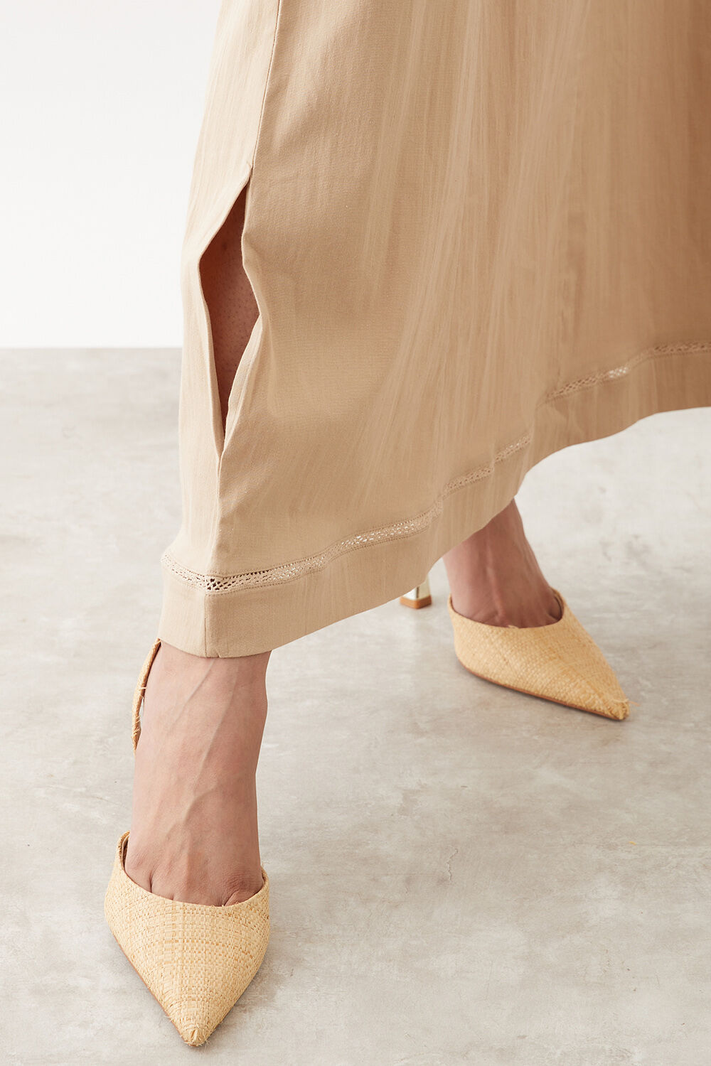 Beige Woven Cotton Lycra Skirt image number null