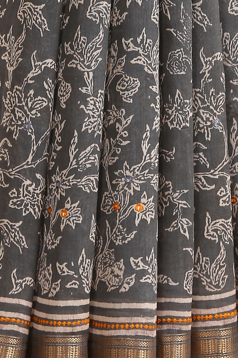 Grey Embroidered Pure Silk Cotton Saree image number null