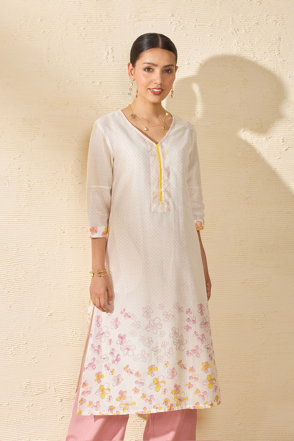 Off White Pure Silk Cotton Printed Sanganeri Kurta image number null