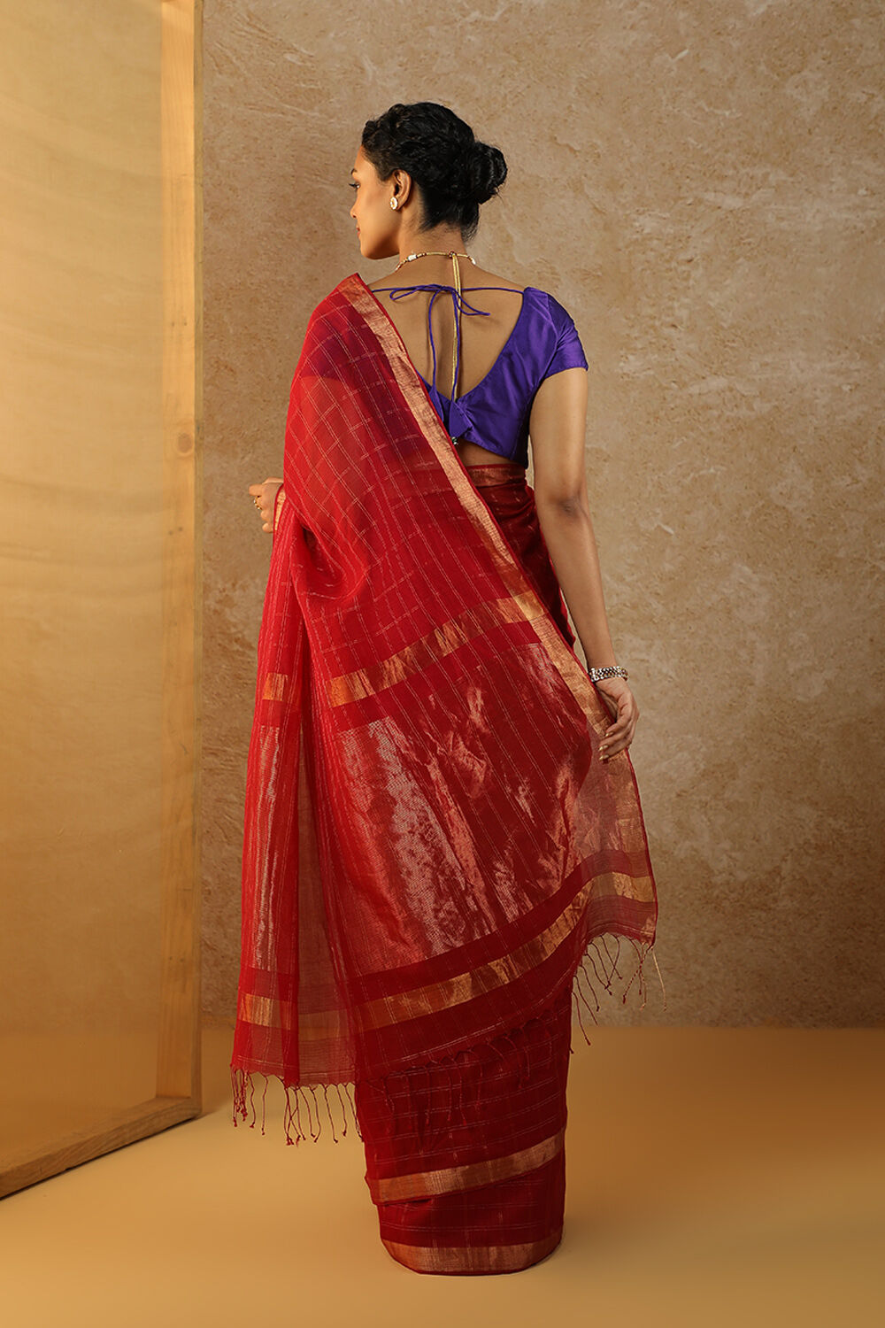 Red Woven Pure Silk Cotton Bengal Saree image number null