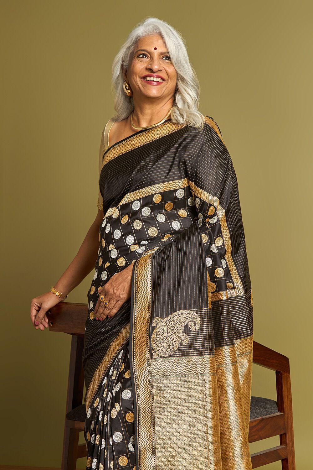 Black Pure Silk Kadwa Banarasi Saree image number null