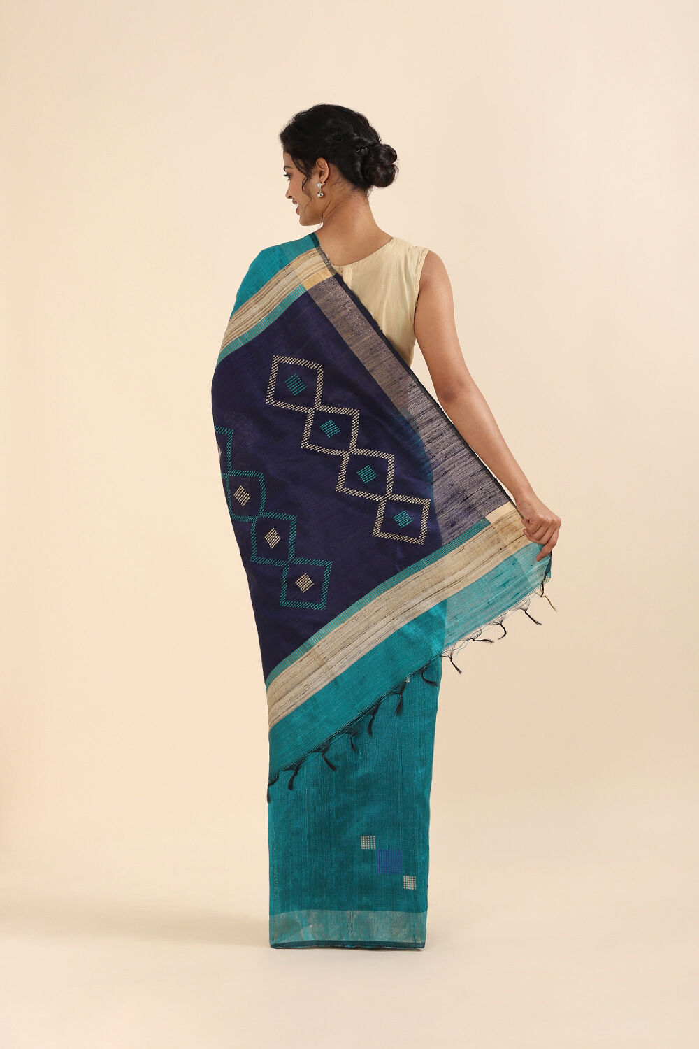Green Pure Tussar Silk Bhagalpuri Saree image number null