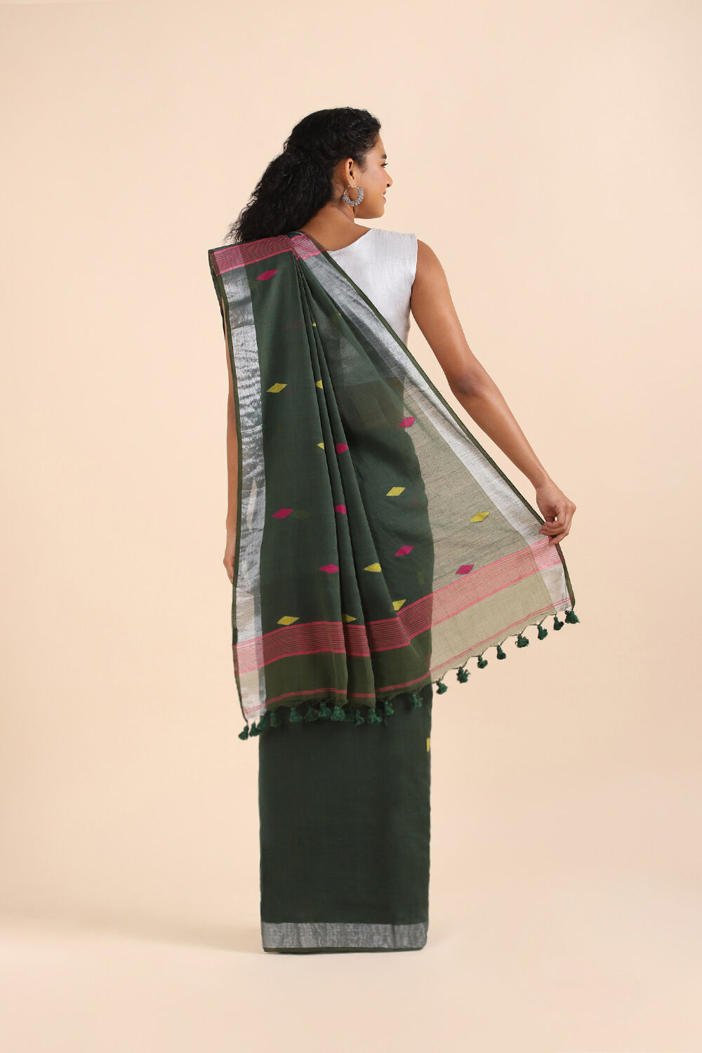 Dark Green Pure Cotton Jamdani Saree image number null