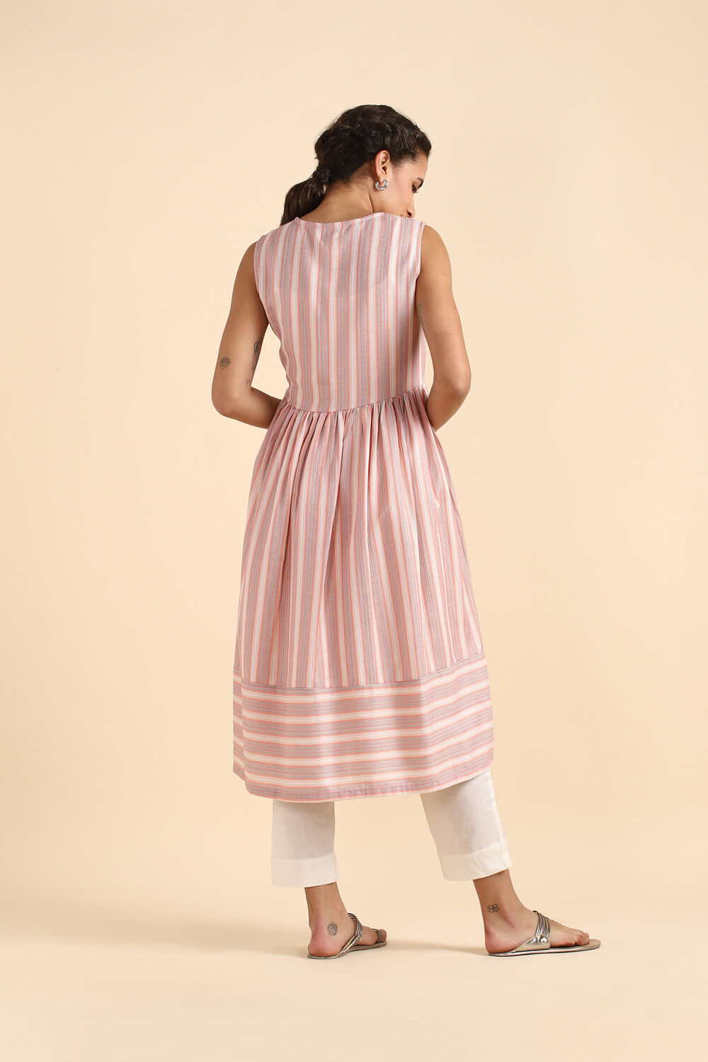 Beige Sleeveless Cotton Jamdani Kurta image number null