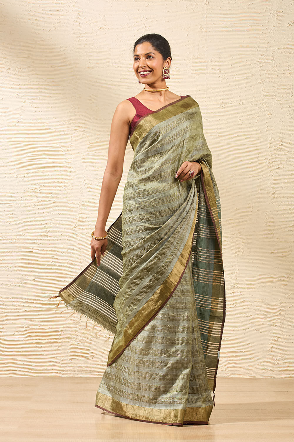 Green Bhagalpur Woven Pure Tussar Silk Saree image number null