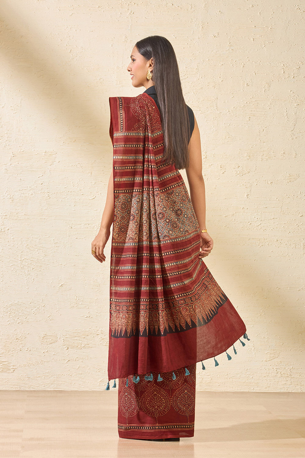 Red Gujarat Pure Cotton Ajrakh Saree image number null